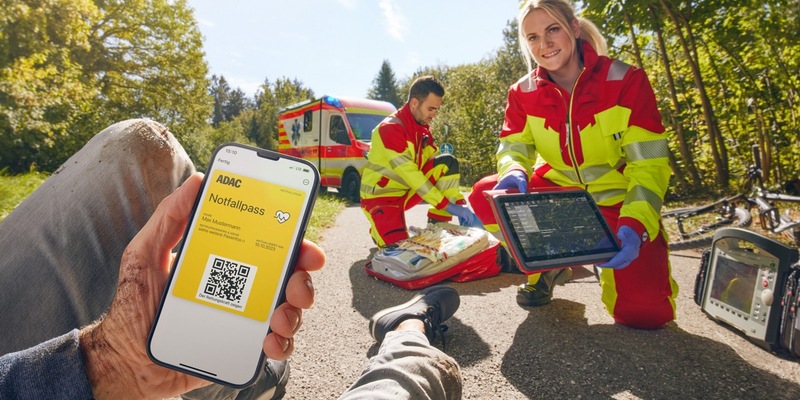 Europäischer Tag des Notrufs 112 / Notfallpass im Handy erleichtert Rettung / ADAC: Notfall kann jeden treffen - deshalb jetzt Notfallpass anlegen / Zeitgewinn durch digitalen Fortschritt - Foto: presseportal.de