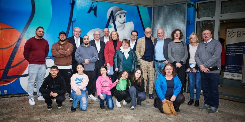 Erfolgreiche Auftaktveranstaltung des Demokratieprojekts mit Bundestagspräsidentin Bärbel Bas in Duisburg-Hochfeld - Foto: presseportal.de