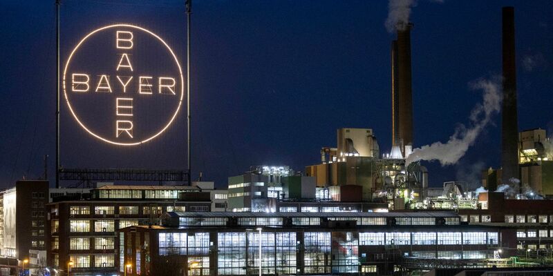 Bei dem Agrarchemie- und Pharmakonzern Bayer gibt es große Umstrukturierungen. - Foto: Thomas Banneyer/dpa
