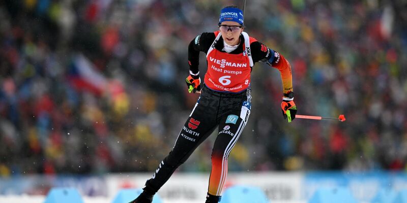 Biathletin Franziska Preuß hat ihren sechsten Platz im Verfolgungsrennen verteidigt. - Foto: Hendrik Schmidt/dpa