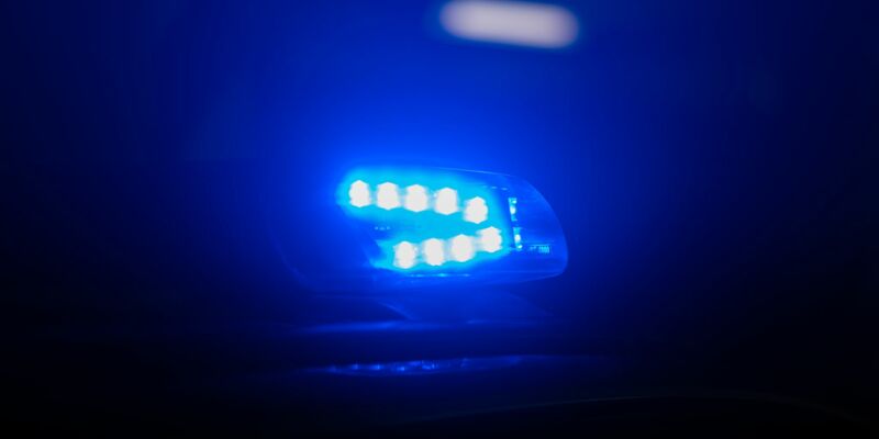 Nach einem umfangreichen Sucheinsatz wurde die vermisste Frau aus Sonneberg tot aufgefunden. - Foto: Robert Michael/dpa