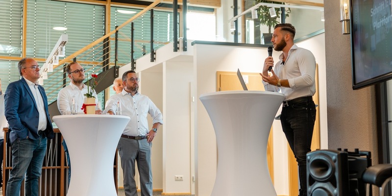 Die Transformation zum attraktiven Handwerksbetrieb : 7 Schritte, mit denen Handwerker Fachkräfte für einen Wechsel motivieren - Foto: presseportal.de