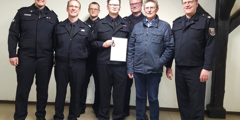 FW Bremerhaven: Wehrführung der Freiwilligen Feuerwehr Weddewarden neu gewählt - Foto: presseportal.de