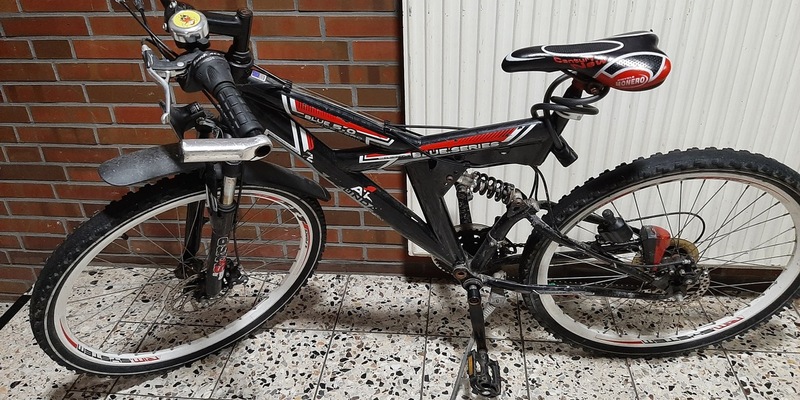 POL-CUX: Fundfahrrad in Langen (Lichtbild in der Anlage) - Eigentümer gesucht - Foto: presseportal.de