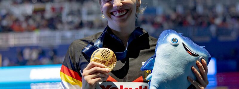 Hat sich mit ihrer WM-Goldmedaille einen Traum erfüllt: Angelina Köhler. - Foto: Jo Kleindl/dpa
