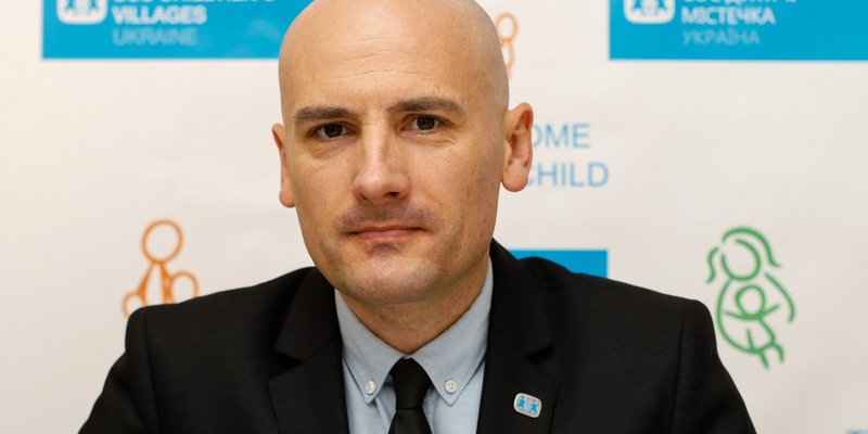 Pressestatement Serhii Lukashov, SOS-Kinderdörfer Ukraine: Elternlose Kinder brauchen Schutz: Wir müssen entführte Kinder aus Russland zurückholen - und in der Ukraine anonyme Heime abschaffen! - Foto: presseportal.de