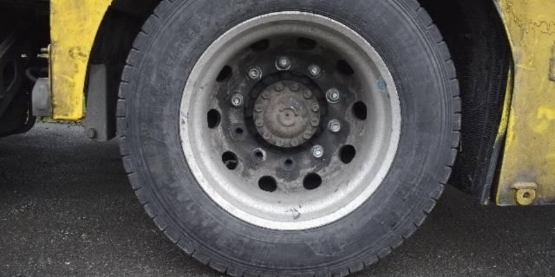 POL-OS: Bissendorf/BAB 30: Gliederzug verliert Reifen und wird von Polizei aus dem Verkehr gezogen - Foto: presseportal.de