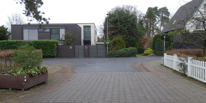 POL-RBK: Bergisch Gladbach - Pkw touchiert fahrradfahrendes Kind - Verkehrskommissariat sucht Zeugen - Foto: presseportal.de