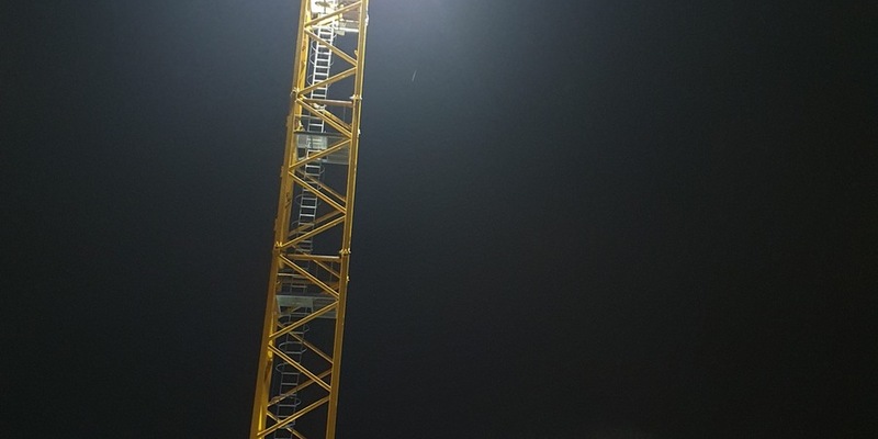 FW Bremerhaven: Einsatz der Höhenrettungsgruppe Feuerwehr Bremerhaven auf Baustelle - Foto: presseportal.de