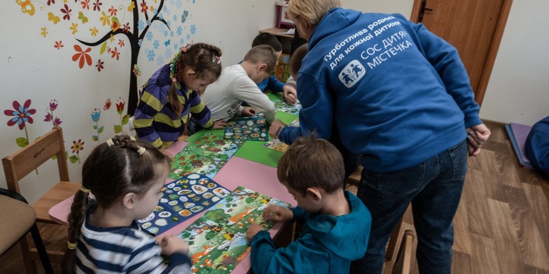 Kein Zuhause, keine Bildung, verwundete Seelen - Kinder sind die größten Opfer des Ukraine-Krieges / Zum 2. Jahrestag am 24.Februar ziehen die SOS-Kinderdörfer erschütternde Bilanz - Foto: presseportal.de