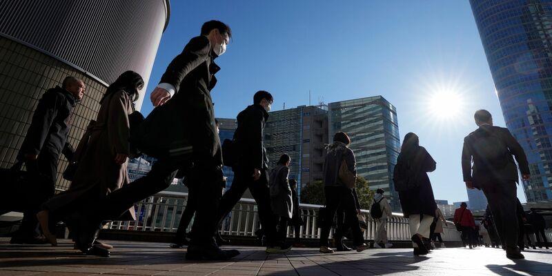 Der private Verbrauch, der in Japan zu mehr als die Hälfte zur Wirtschaftskraft beiträgt, ging um 0,2 Prozent zurück. - Foto: Eugene Hoshiko/AP/dpa