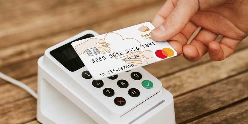 Die Bezahlkarte für Asylbewerber - Die PayCenter GmbH startet mit dem Landkreis Leipzig - Foto: presseportal.de