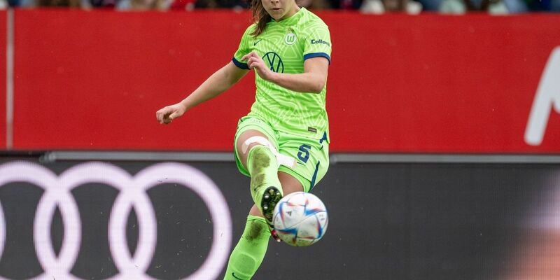 Eine der besten und populärsten deutschen Fußballerinnen: Lena Oberdorf. - Foto: Christian Kolbert/Bildagentur Kolbert/dpa