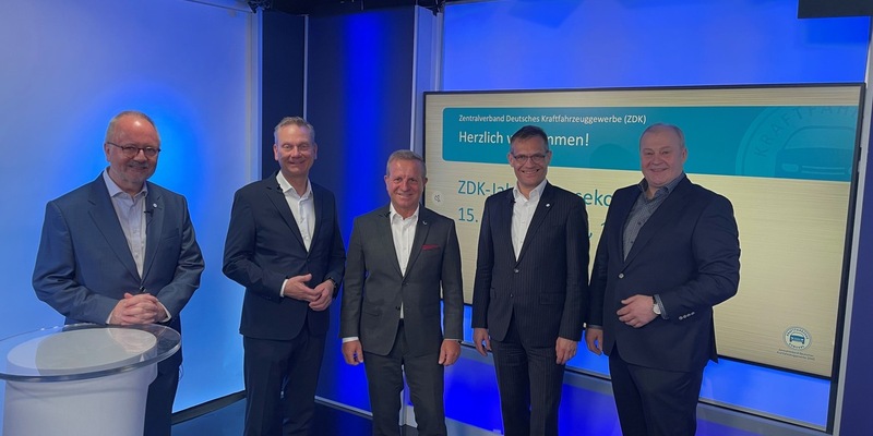 Kfz-Gewerbe: Umsatz wächst auf 207,3 Mrd. Euro / Um 50 % rückläufige Bestellungen von E-Autos im Januar, kaum Besserung in Sicht für das Gesamtjahr 2024 - starkes Servicegeschäft / mehr Auszubildende - Foto: presseportal.de