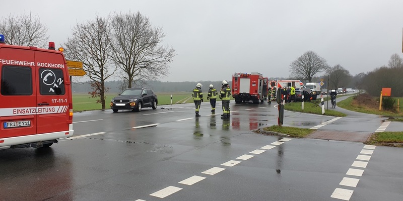 POL-WHV: Verkehrsunfall in Bockhorn mit verletzten Personen - Beide Pkw mussten abgeschleppt werden - Foto: presseportal.de