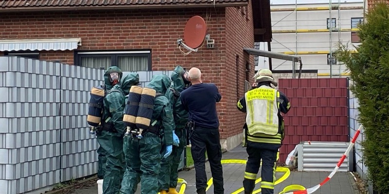 FW Hagen: Folgemeldung Einsatz mit unbekannten Gefahrstoffen - Foto: presseportal.de