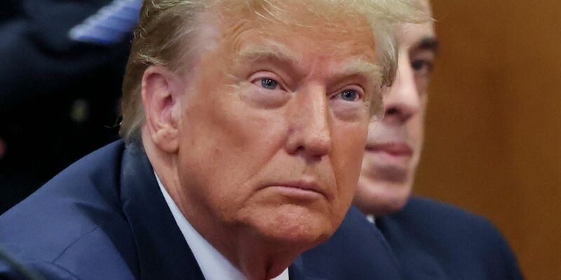 Donald Trump während der Anhörung vor dem Strafgericht in Manhattan. - Foto: Brendan McDermid/POOL Reuters/AP/dpa