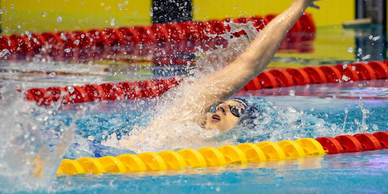 Lukas Märtens ist im WM-Halbfinale über 200 Meter Rücken ausgeschieden. - Foto: Andreas Gora/dpa/Archivbild
