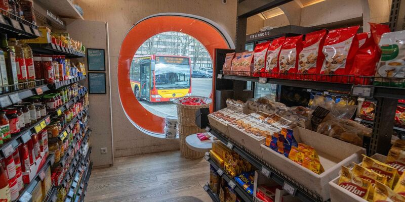 Die «Teo»-Märkte kommen komplett ohne Personal aus. - Foto: Boris Roessler/dpa