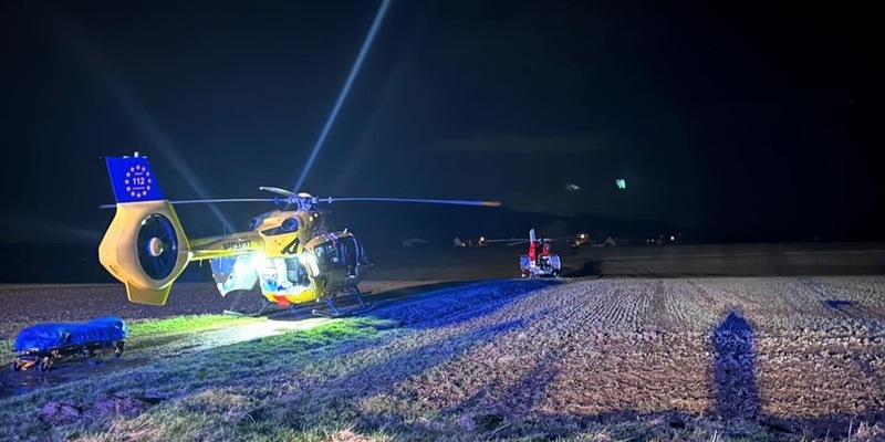 FW-DT: Alleinunfall - 3 Schwerverletzte Personen - Foto: presseportal.de