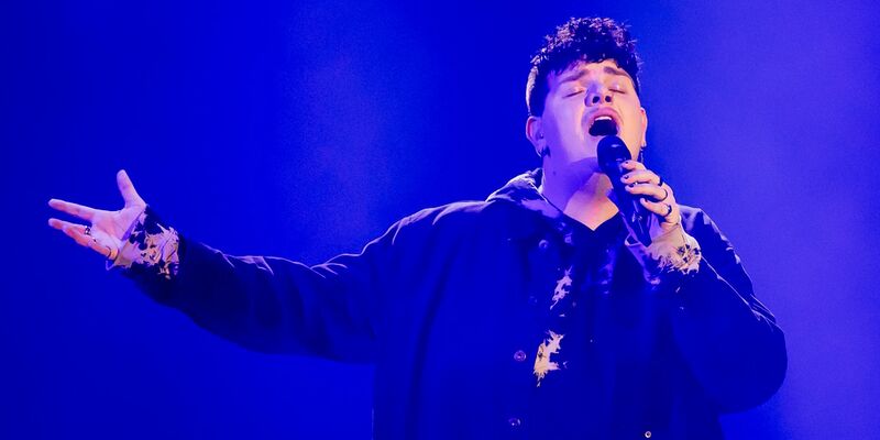 Isaak überzeugte mit dem Song «Always On The Run». - Foto: Christoph Soeder/dpa