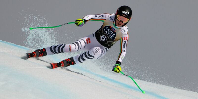 Kam bei der Abfahrt in Crans Montana nur auf Rang 18: Kira Weidle. - Foto: Giovanni Maria Pizzato/AP/dpa