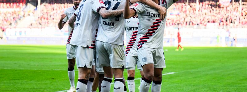 Leverkusen festigte durch den Sieg in Heidenheim die Tabellenführung. - Foto: Tom Weller/dpa