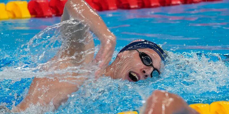 Gewann zum Abschluss der WM über 1500 Meter Freistil Silber: Florian Wellbrock. - Foto: Lee Jin-man/AP/dpa