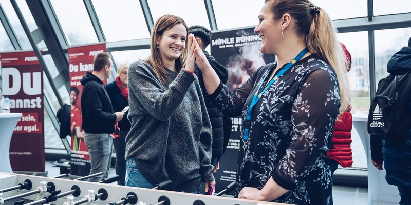 Karriere Kick in Gelsenkirchen: Rehazentrum Come Back GmbH fördert gesundes Arbeitsleben durch innovatives Event - Foto: presseportal.de