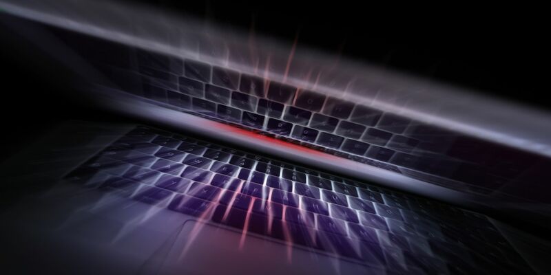 Zur besseren Akzeptanz des zentralen Bundeskontos (Bund-ID) soll ein vereinfachtes Log-in beitragen, das sich den Gepflogenheiten beim Online-Banking annähert. Bislang müssen die Bürger sich bei jeder Einwahl mit dem elektronischen Personalausweis («ePerso») identifizieren. - Foto: Karl-Josef Hildenbrand/dpa