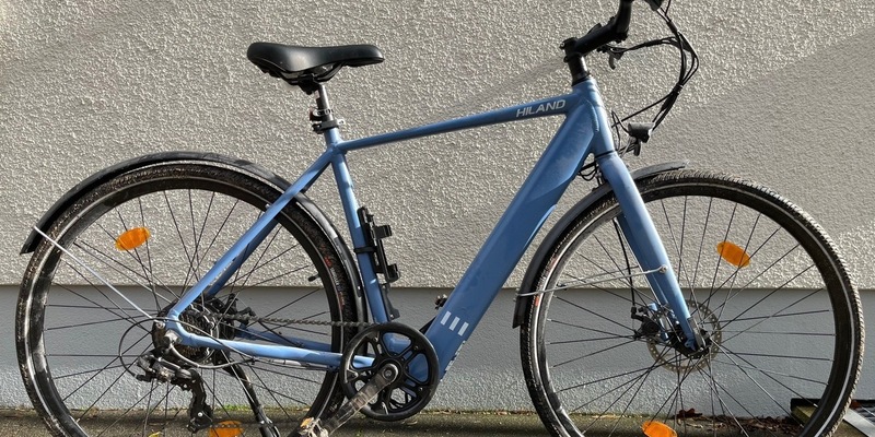 POL-HK: Kirchboitzen: Unbefugter Gebrauch eines Traktors - Wer kennt dieses Fahrrad? - Foto: presseportal.de