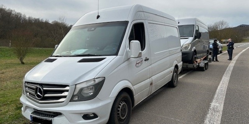 POL-PDLD: Mangelhafte Ladungssicherung kann teuer werden... - Foto: presseportal.de