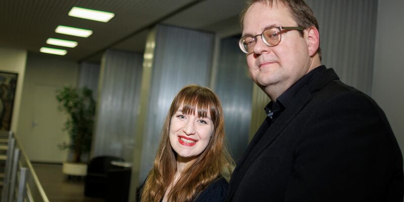 Sie sind das neue Führungs-Duo für die Linke im Bundestag: Heidi Reichinnek und Sören Pellmann. - Foto: Carsten Koall/dpa