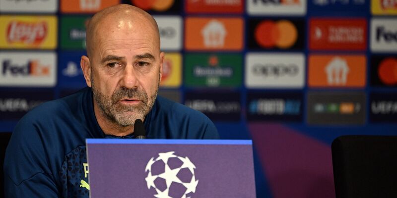 Ist von der Qualität seines Kaders absolut überzeugt: Peter Bosz. - Foto: Federico Gambarini/dpa