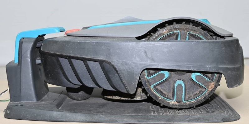 POL-PB: Besitzer eines Mähroboters gesucht - Foto: presseportal.de