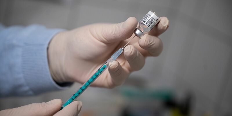 Nnach Auffassung der Zivilkammer konnte die Klägerin nicht beweisen, dass die Impfung die Ursache für ihre Lungenembolie war. - Foto: Sebastian Gollnow/dpa