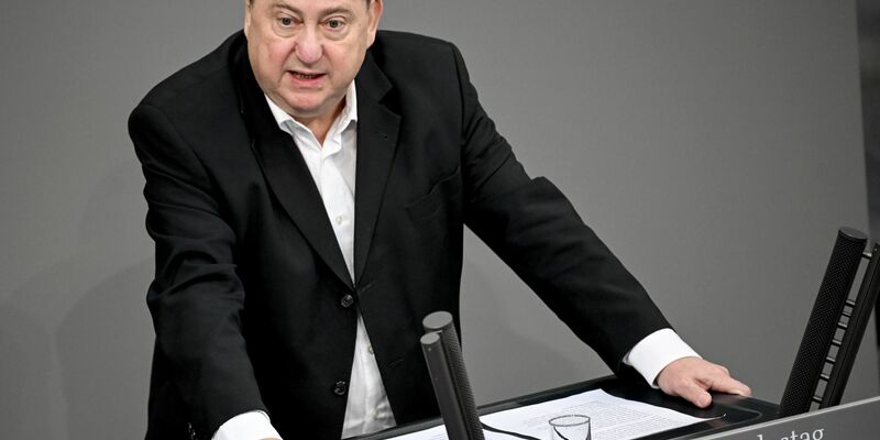 Hahn sitzt seit 2014 in dem Gremium, das für die Kontrolle des Bundesnachrichtendiensts (BND), des Militärischen Abschirmdiensts (MAD) und des Bundesamts für Verfassungsschutz zuständig ist. - Foto: Britta Pedersen/dpa