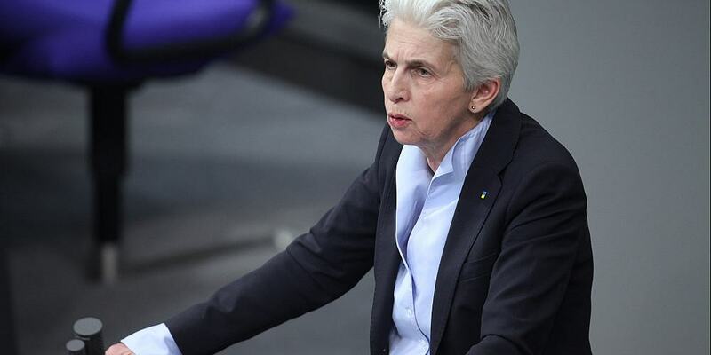 Marie-Agnes Strack-Zimmermann am 22.02.2024 in der Debatte zum Debatte zum Ampel-Antrag Ukraine und Europa entschlossen verteidigen - Foto: über dts Nachrichtenagentur