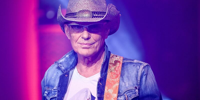 Fritz Puppel von der Band City ist tot. - Foto: Jens Kalaene/dpa-Zentralbild/dpa