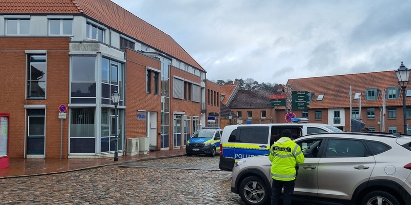 POL-RZ: Bilanz einer Verkehrskontrolle in der Möllner Altstadt - Foto: presseportal.de