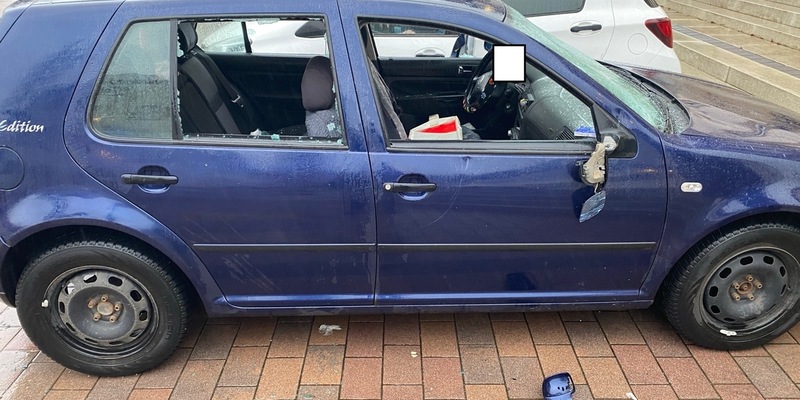 POL-PDKL: Sämtliche Scheiben an PKW eingeschlagen - Foto: presseportal.de