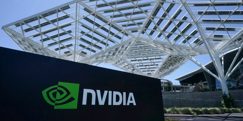 Die Nvidia-Aktie legte um 16,4 Prozent auf 785,38 Dollar zu. - Foto: Jeff Chiu/AP/dpa