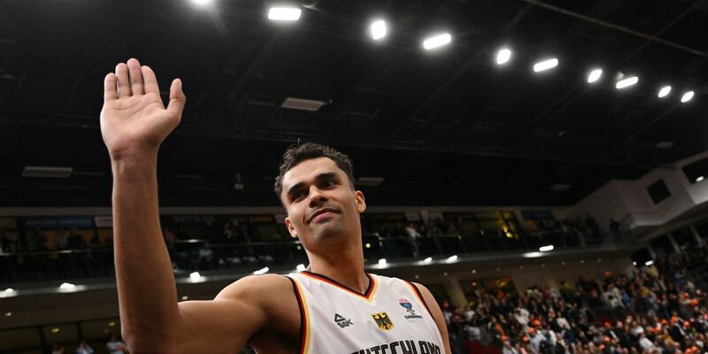 Kam gegen Montenegro auf 19 Punkte: Deutschlands Oscar Da Silva. - Foto: Marijan Murat/dpa