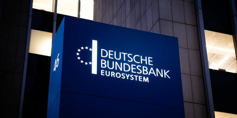 Der Bundesbank-Chef sagt, das Finanzpaket für Verteidigung und Infrastruktur dürfe nicht zum Stopfen von Haushaltslöchern eingesetzt werden. (Symbolbild) - Foto: Lando Hass/dpa