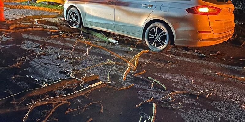 FW Xanten: Fünf Sturmeinsätze für die Feuerwehr Xanten - Foto: presseportal.de