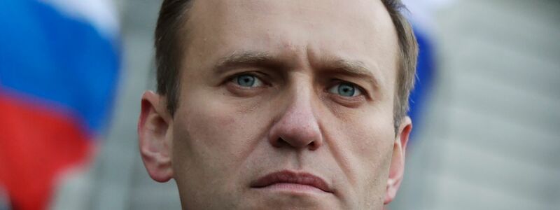 Der am 16. Februar in einem russischen Straflager gestorbene Oppositionsführer Alexej Nawalny bei einem Gedenkmarsch für den 2015 ermordeten Kremlkritiker Boris Nemzow. - Foto: Pavel Golovkin/AP/dpa