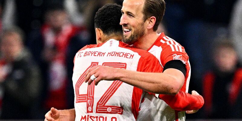 Harry Kane (r) erzielte beide Treffer für den FC Bayern. - Foto: Tom Weller/dpa