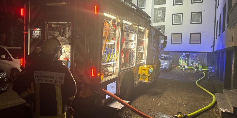FW-BO: Kellerbrand in einem Mehrfamilienhaus in Bochum Wattenscheid - Foto: presseportal.de