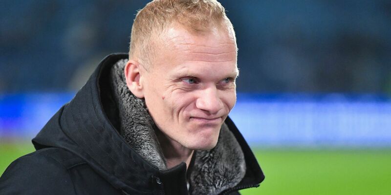 Trainer Karel Geraerts glaubt beim FC Schalke 04 an die Wende. - Foto: Christophe Gateau/dpa