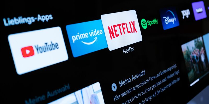 Ein großer Teil des Datenverkehrs in Europas Handynetzen geht auf Online-Angebote von US-Konzernen zurück. - Foto: Silas Stein/Deutsche Presse-Agentur GmbH/dpa